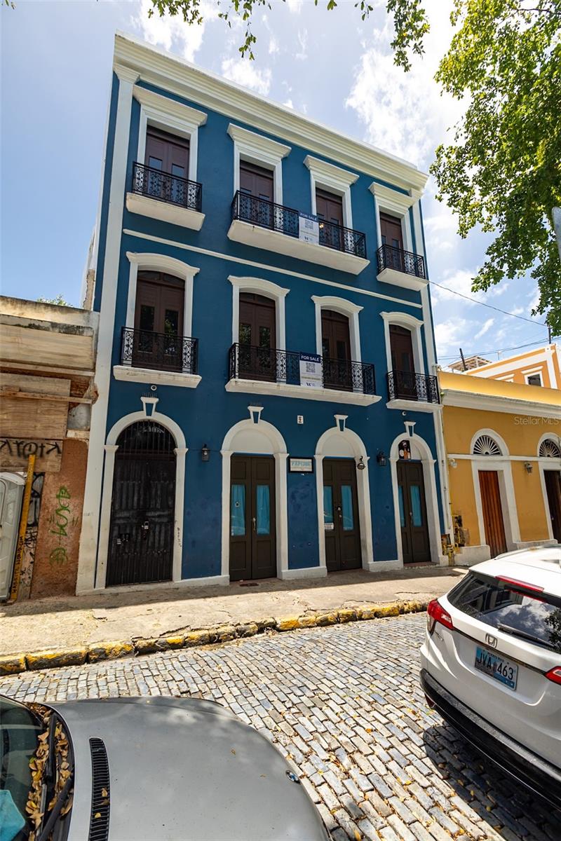 9 CALLE DEL MERCADO — photo 2