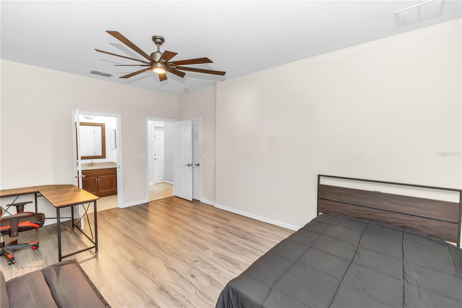 3301 BETHPAGE — photo 12