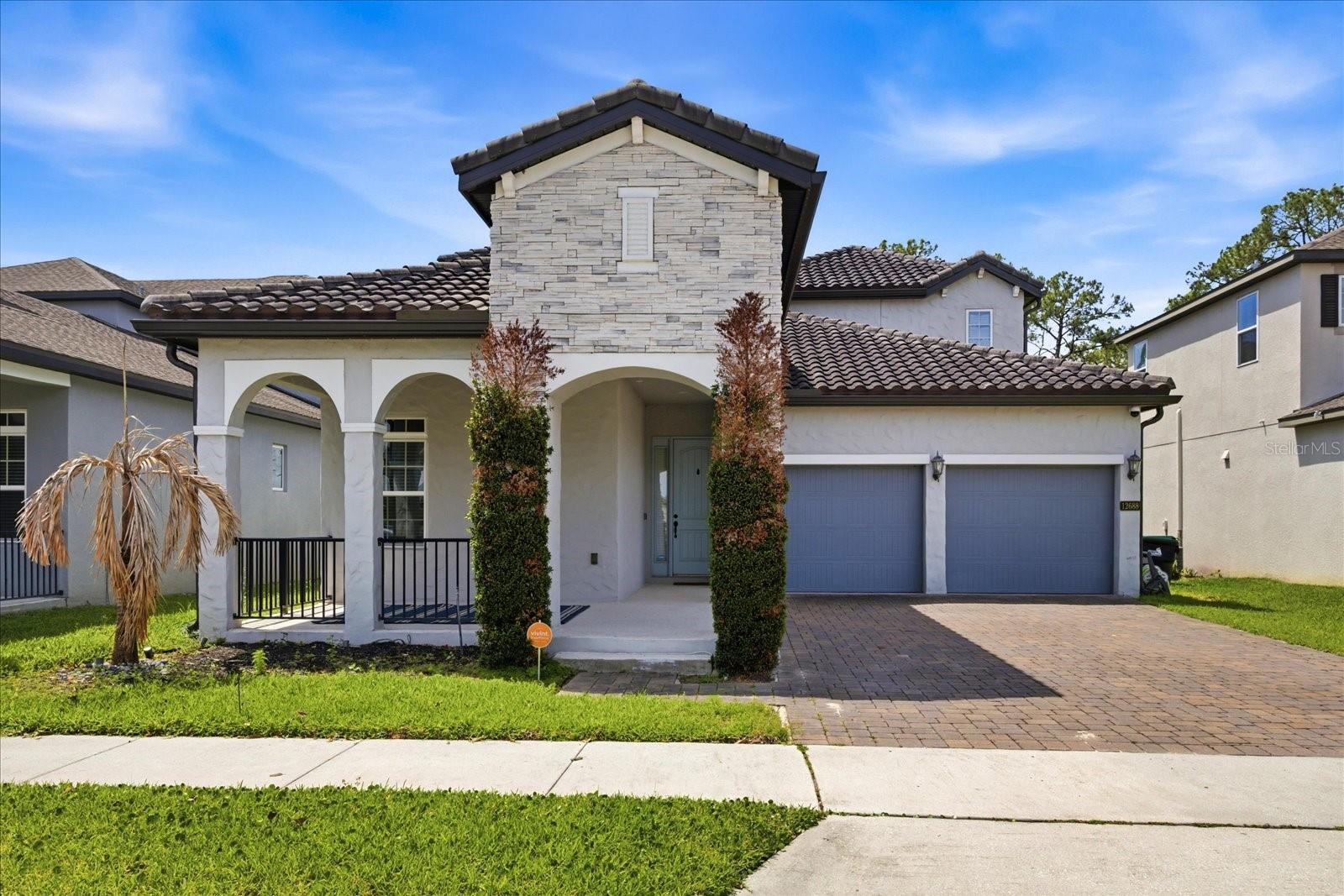 12688 SALOMON COVE, WINDERMERE FL 34786 — MLS #MFRG5111804 | 4 Bed 4 Bath Home