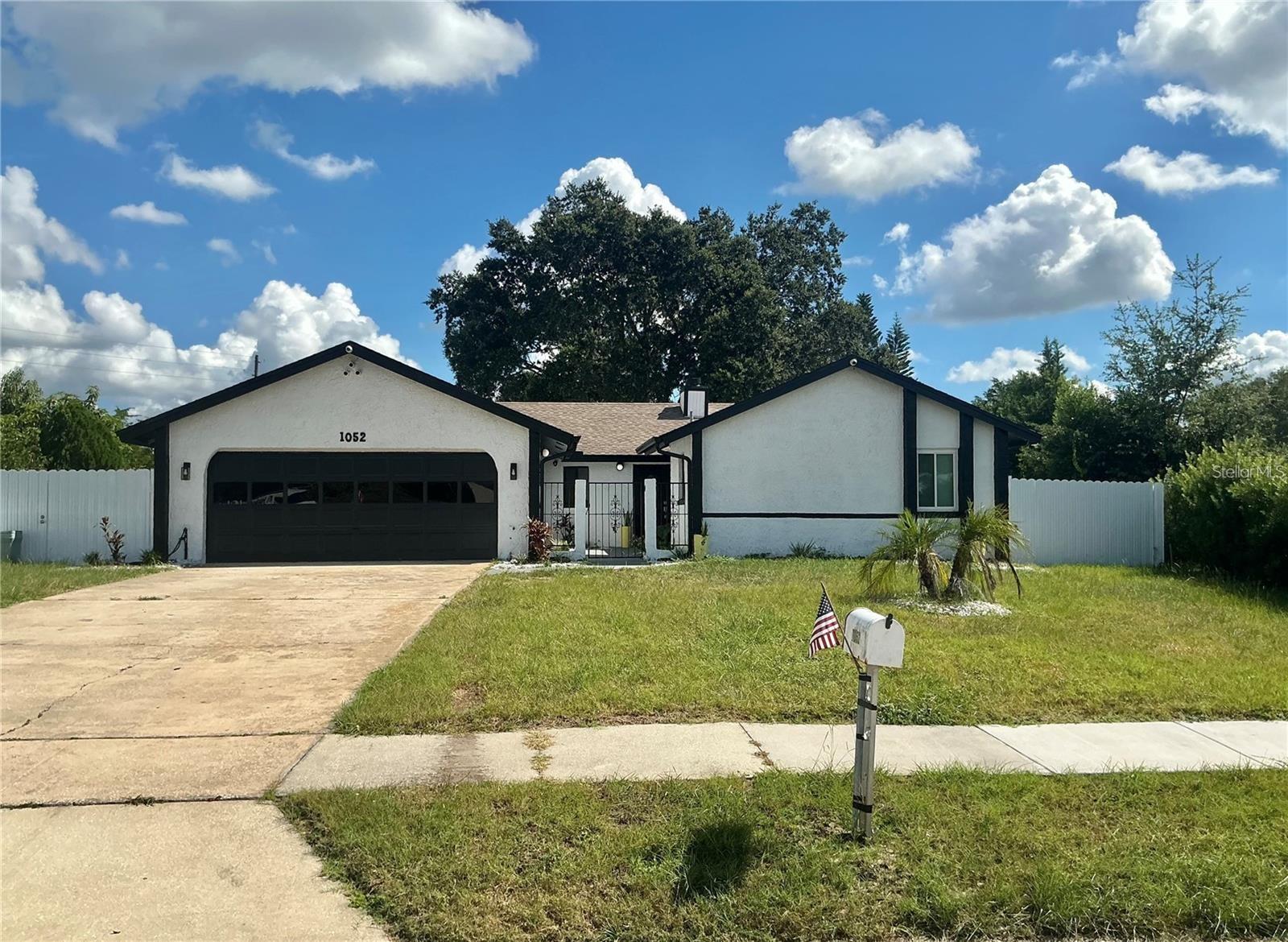 1052 MANCHESTER, WINTER PARK FL 32792 — MLS #MFRO6376260 | 3 Bed 2 Bath Home