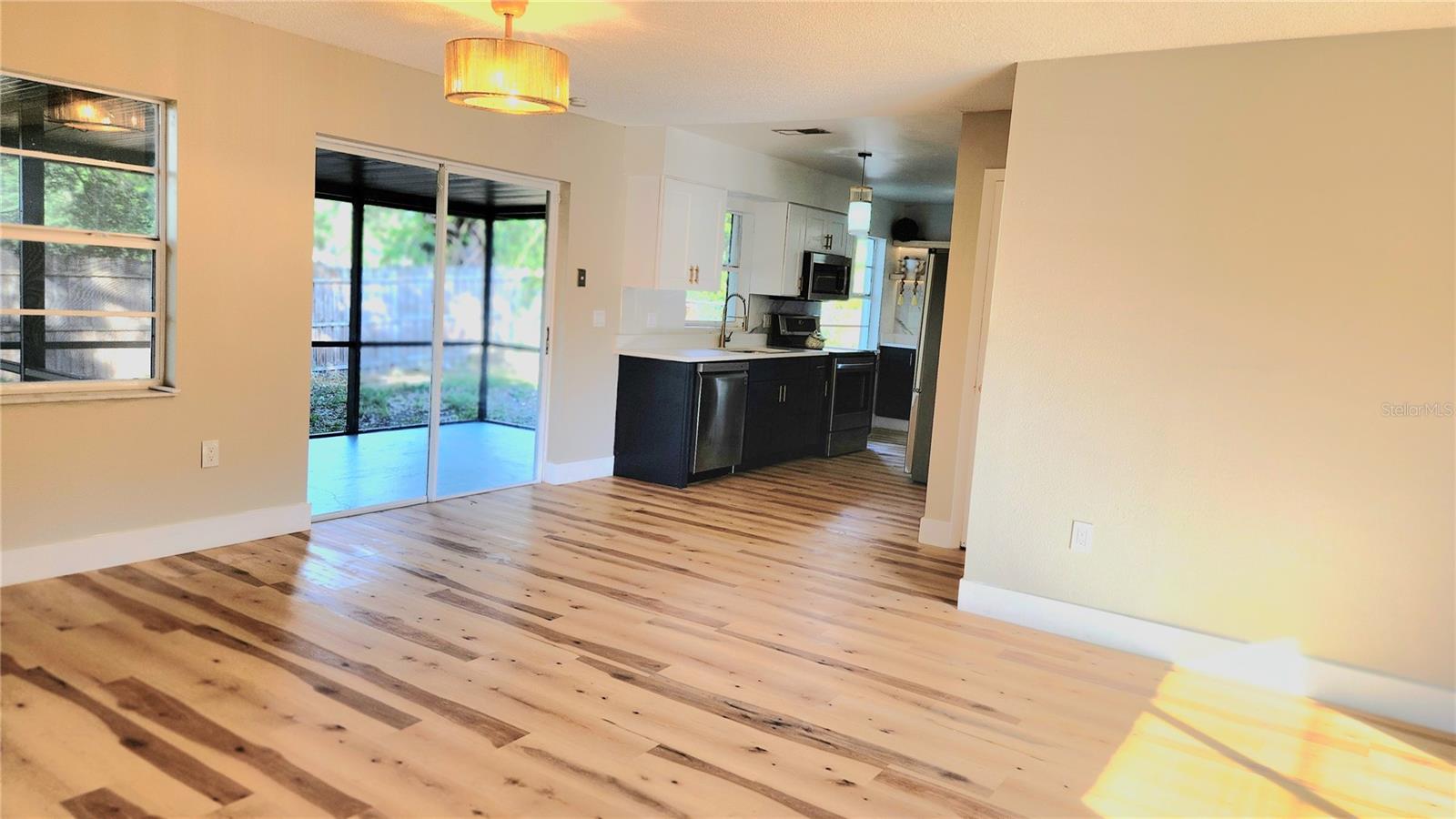 6245 FOX HUNT — photo 12
