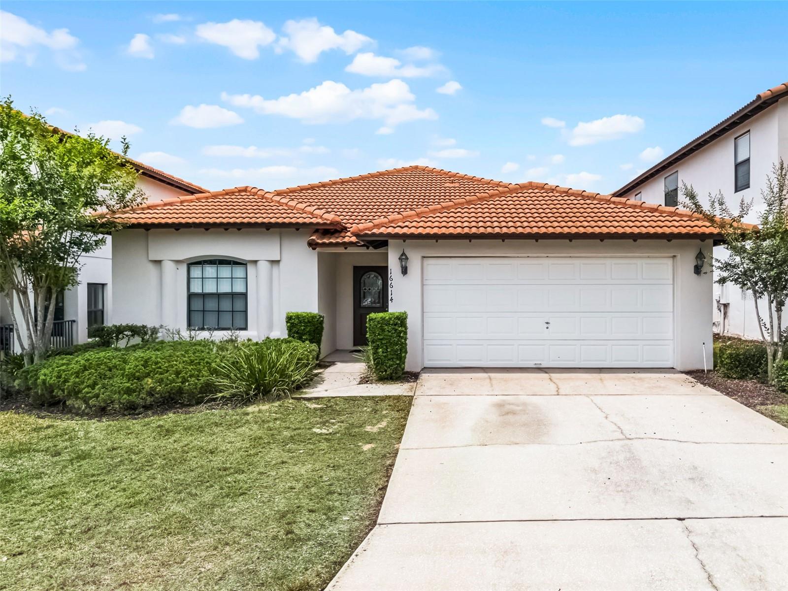 16614 LAZY BREEZE, CLERMONT FL 34714 — MLS #MFRS5127471 | 4 Bed 3 Bath Home