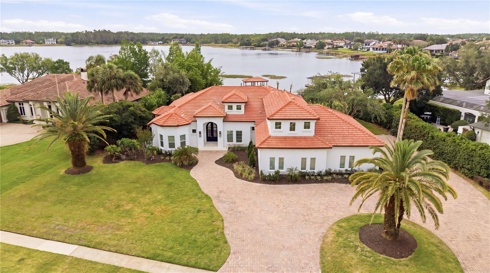 14511 ISLEVIEW, WINTER GARDEN FL 34787 — MLS #MFRO6403188 | 6 Bed 6 Bath Home