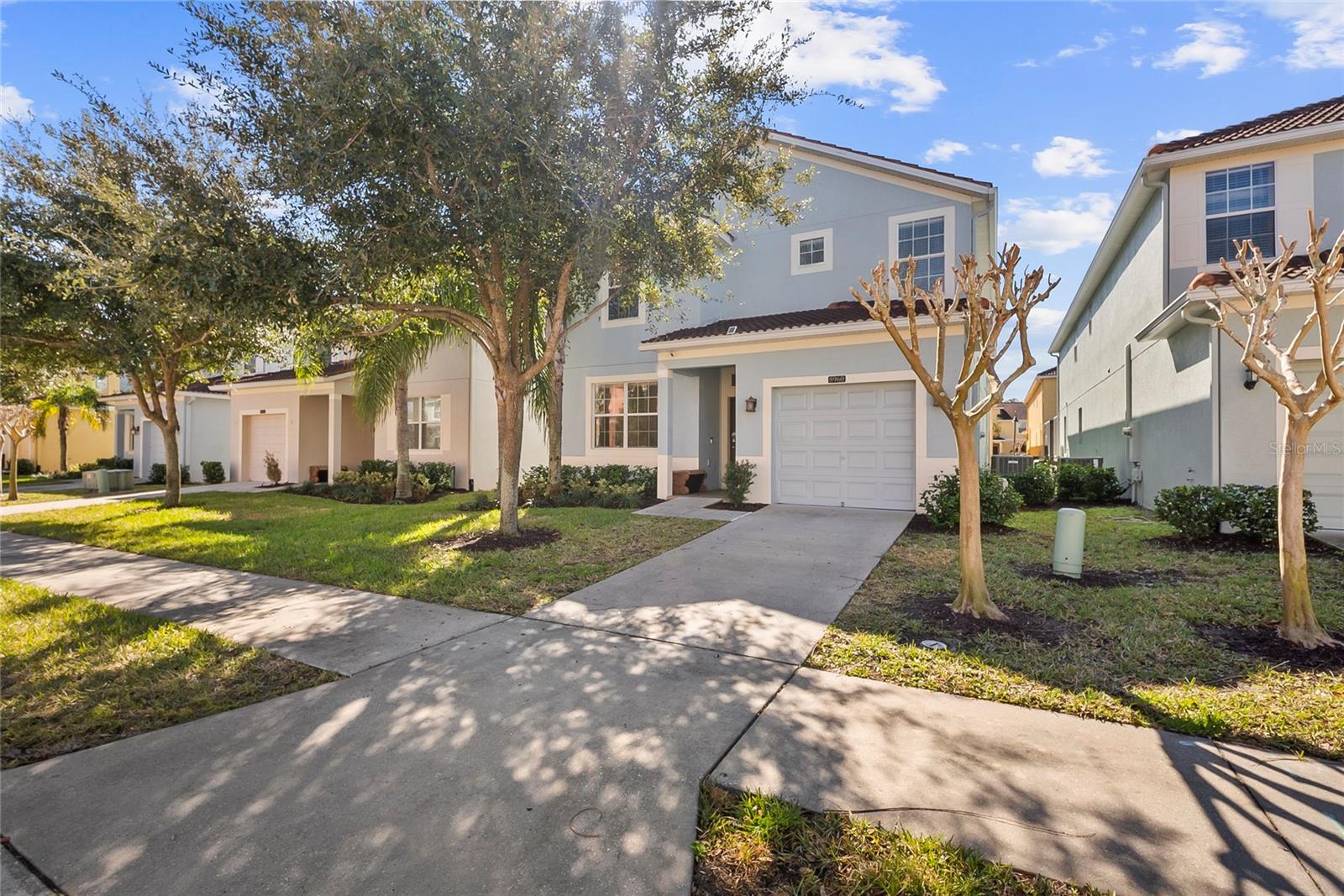 8960 BISMARCK PALM RD, KISSIMMEE FL 34747 — $489,990 | 5 Bed / 5 Bath | KISSIMMEE FL Home for Sale