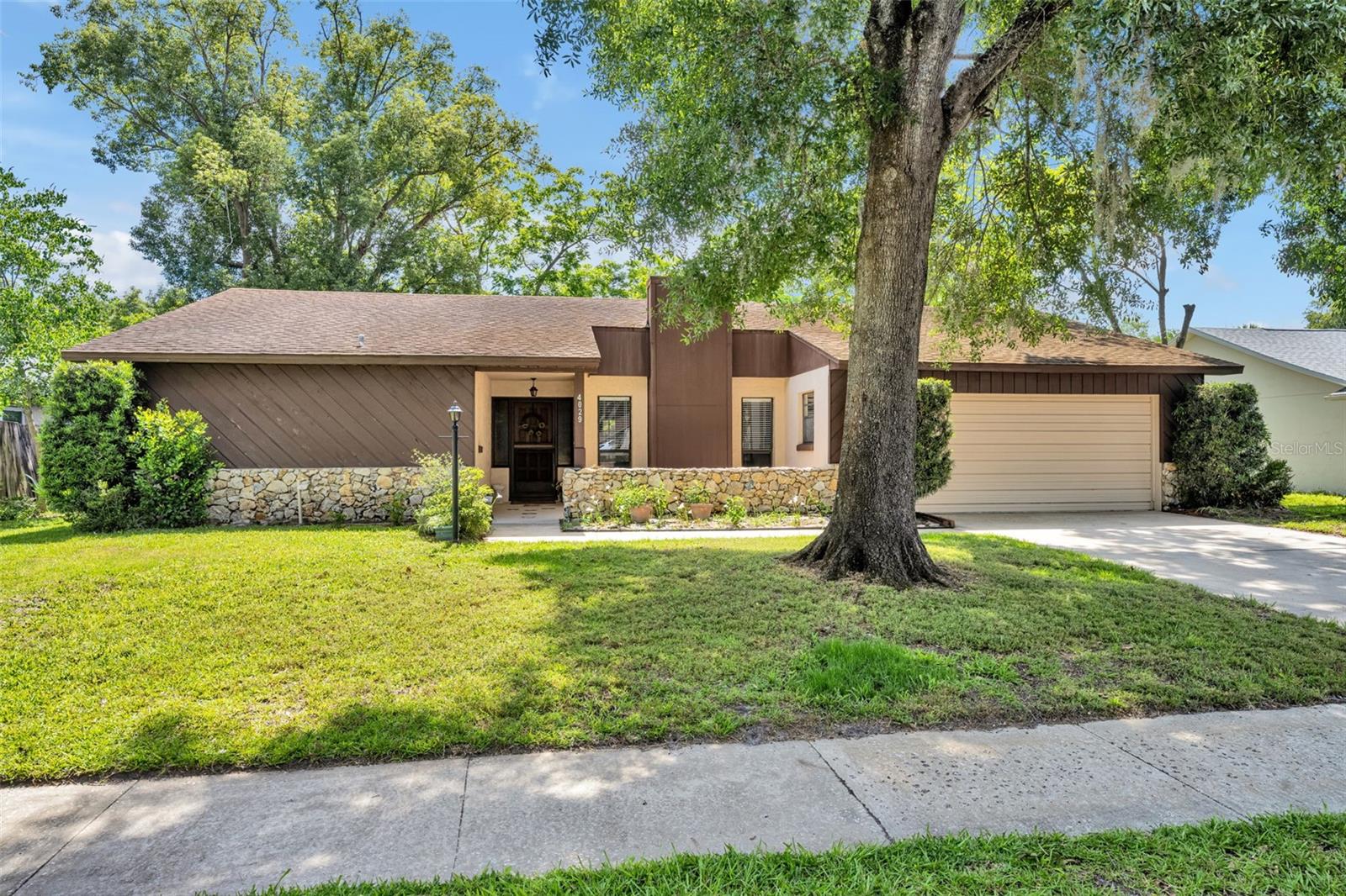 4029 TAMARISK, ORLANDO FL 32817 — MLS #MFRO6409365 | 4 Bed 2 Bath Home
