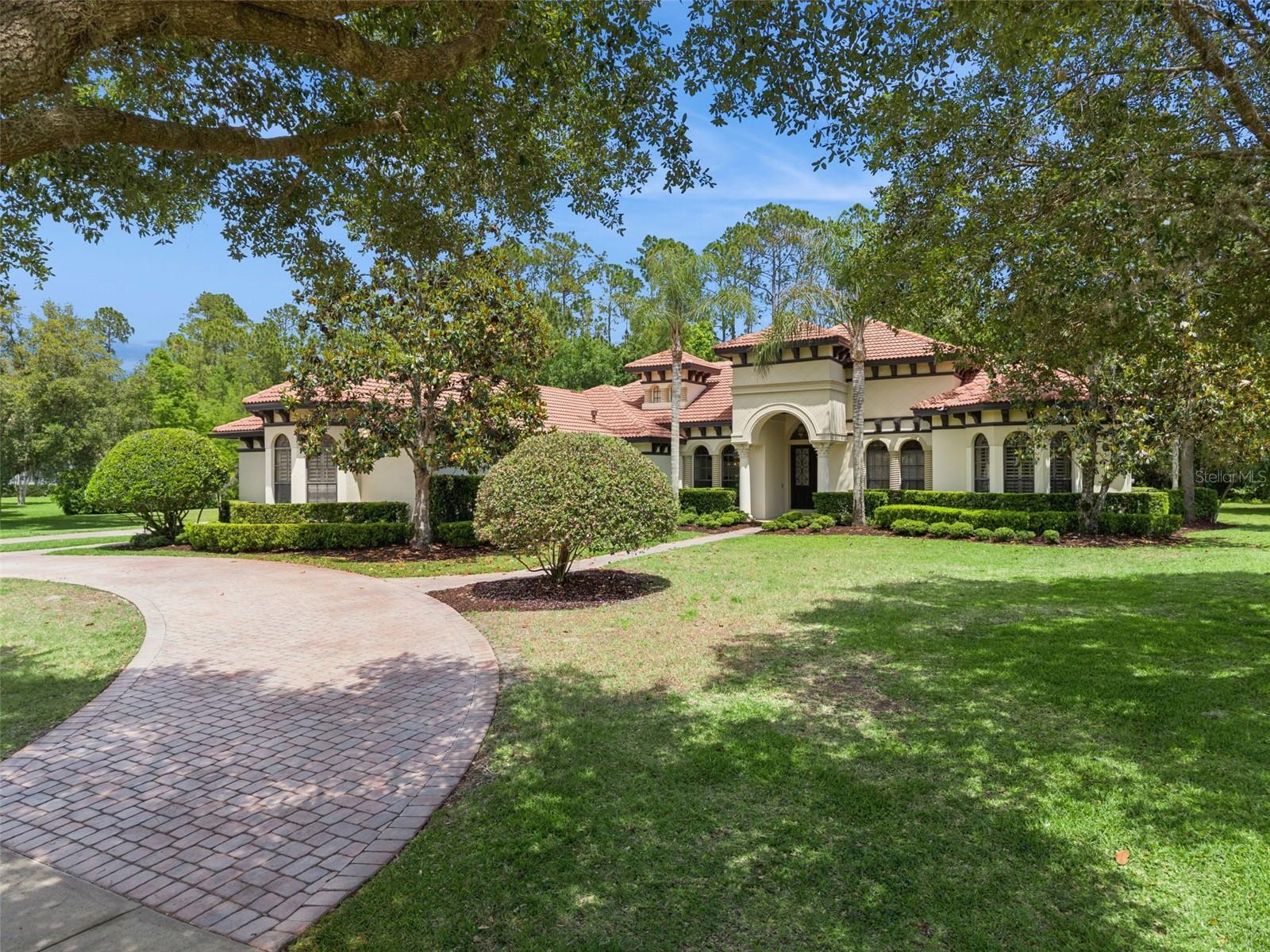 687 SHADOWMOSS, LAKE MARY FL 32746 — MLS #MFRO6402493 | 5 Bed 4 Bath Home