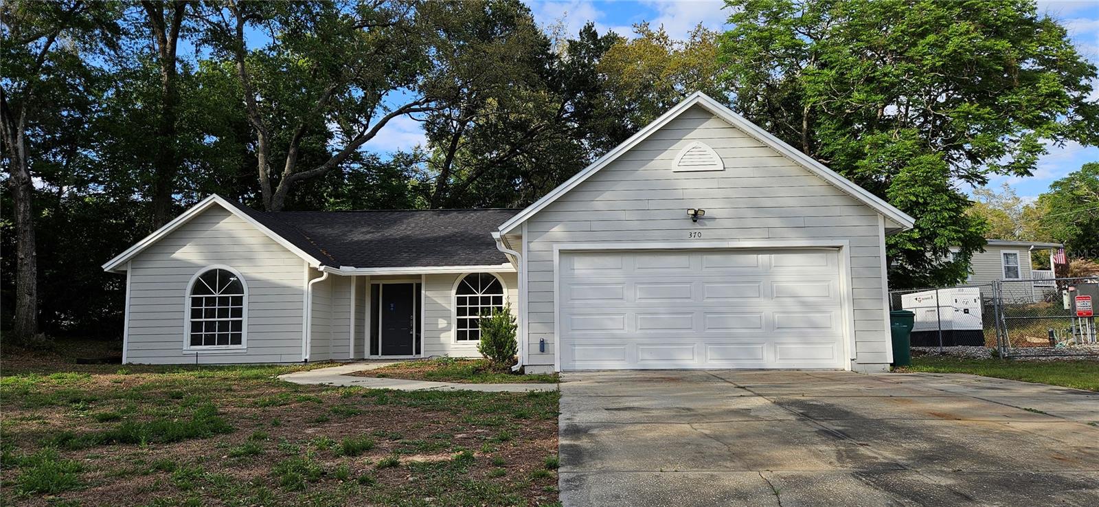 370 COBBLE, MOUNT DORA FL 32757 — MLS #MFRO6399776 | 3 Bed 2 Bath Home